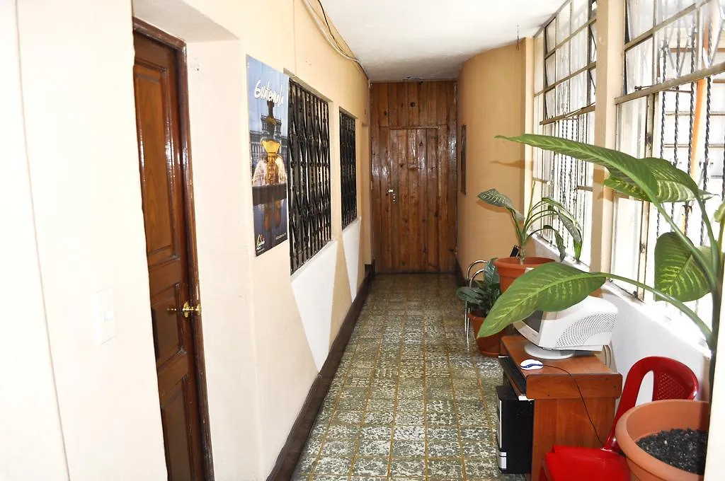 Hotel Estacion Gerona Bed & Breakfast Guatemala City