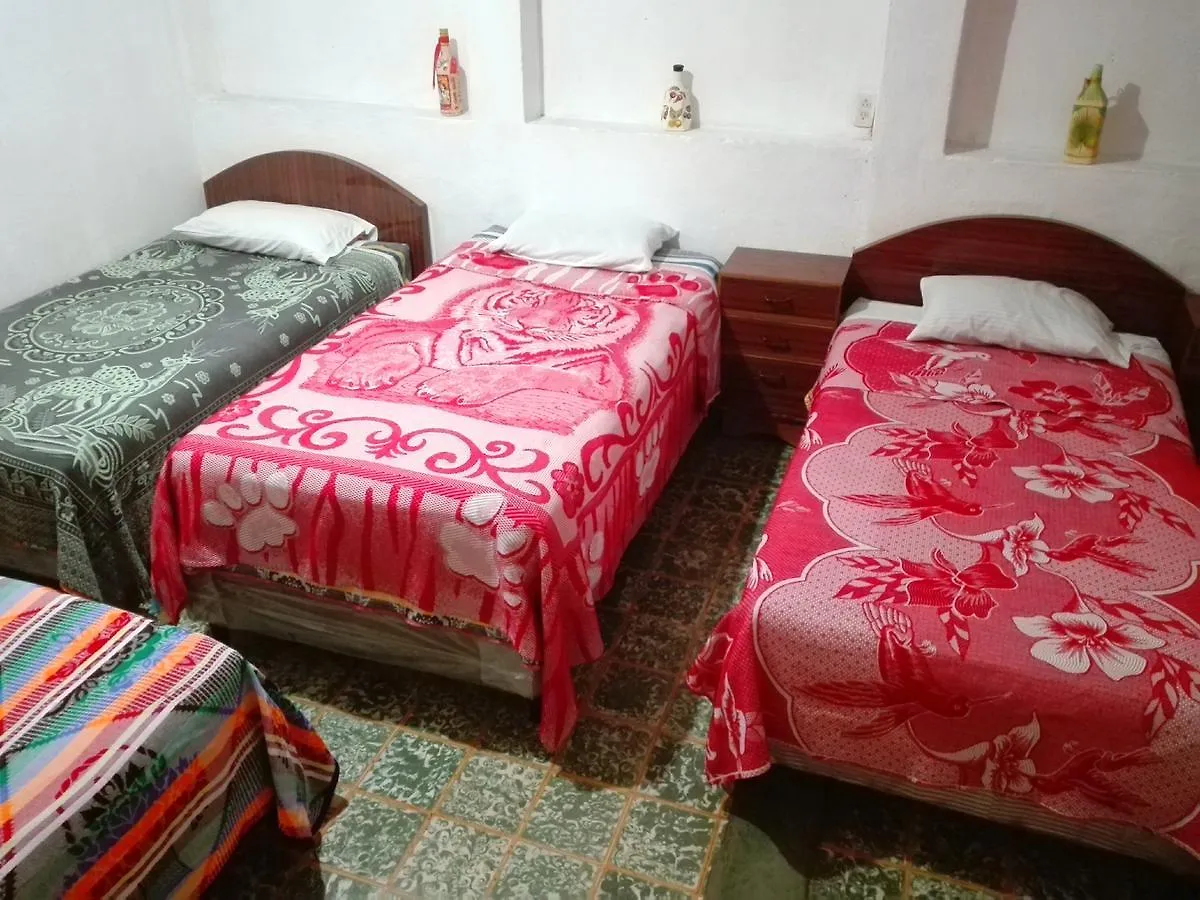 Hotel Estacion Gerona Bed & Breakfast Gwatemala 2*,